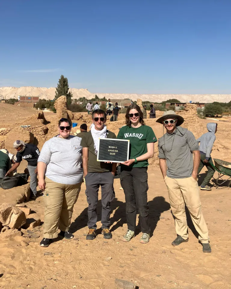 Nicola and grad students in Amheida