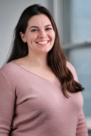 Kelly headshot