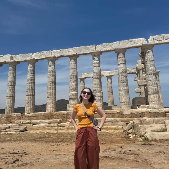 Tamm in front of Grecian columns