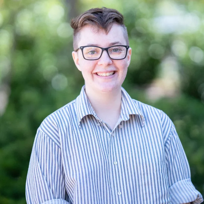 Kamens headshot